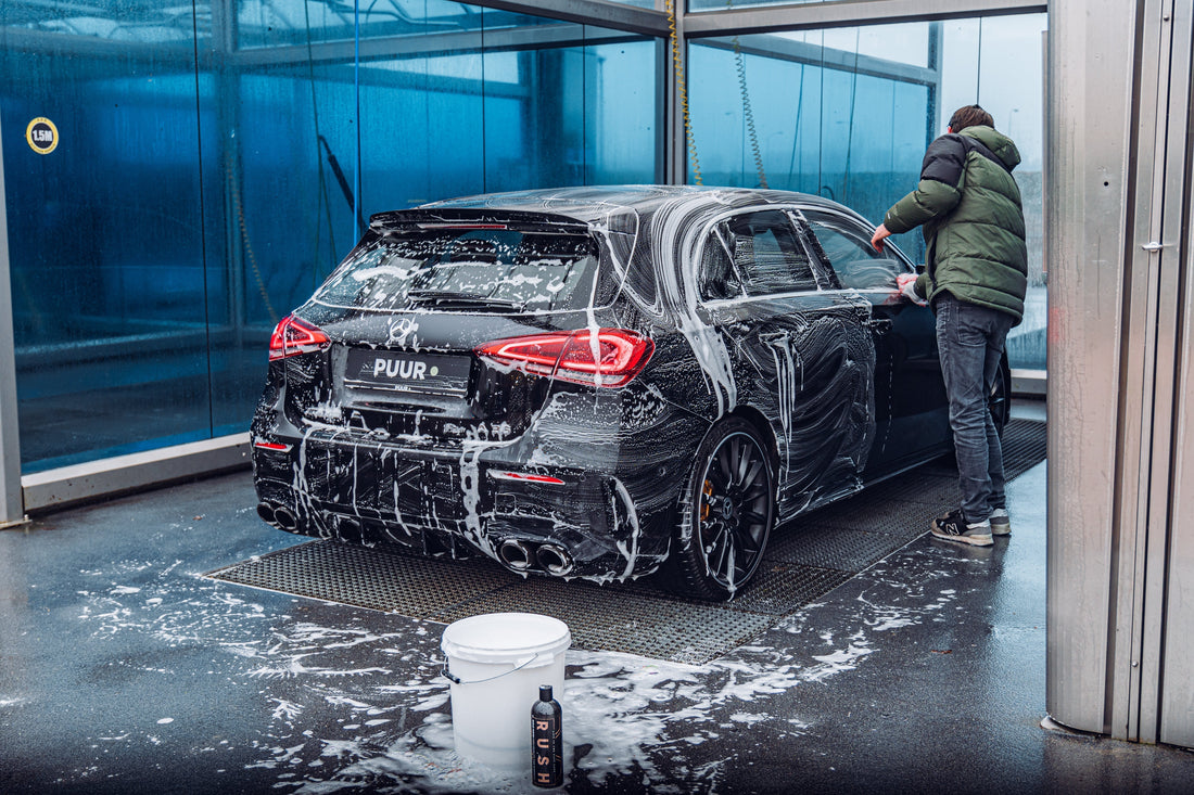 Auto wassen zonder krassen? Zo blijft je auto langer schoon