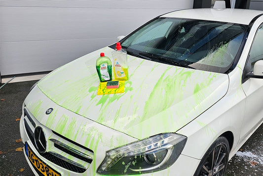 Rush Nooit Je Auto Wassen Met Afwasmiddel